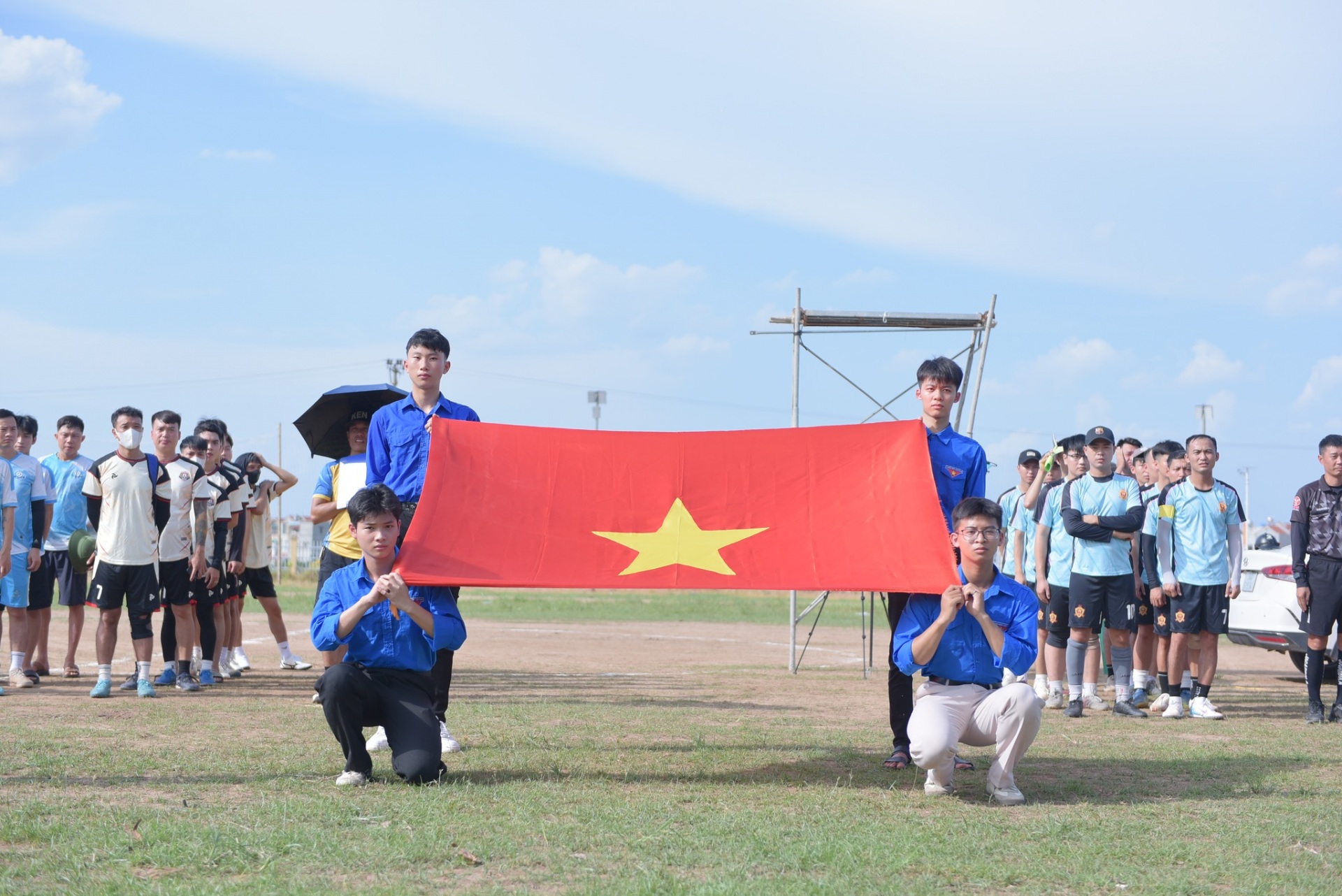 ​  Nghi thức chào cờ khai mạc giải đấu  ​