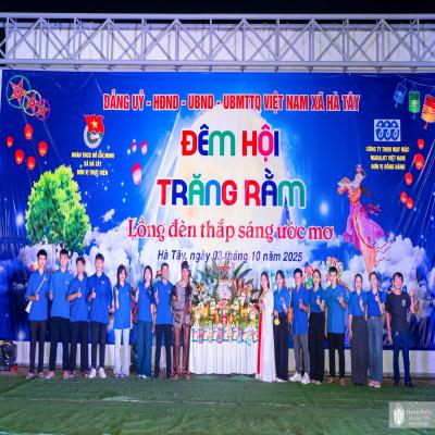 Đoàn thanh niên xã Hà Tây tổ chức chương trình Đêm hội trăng rằm “Lồng đèn thắp sáng ước mơ” năm 2025