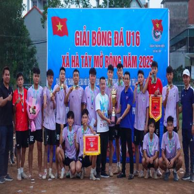 Đoàn Thanh niên xã Hà Tây tổ chức thành công Giải bóng đá U16 chào mừng thành công Đại hội Đoàn xã lần thứ I, nhiệm kỳ 2025-2030