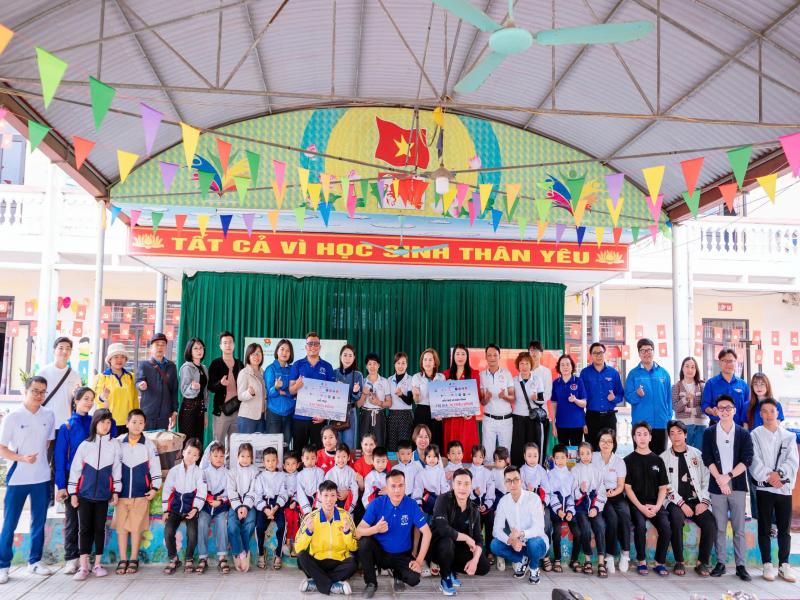 TUỔI TRẺ HẢI PHÒNG HỖ TRỢ TRƯỜNG HỌC VÀ NGƯỜI DÂN VÙNG THIÊN TAI