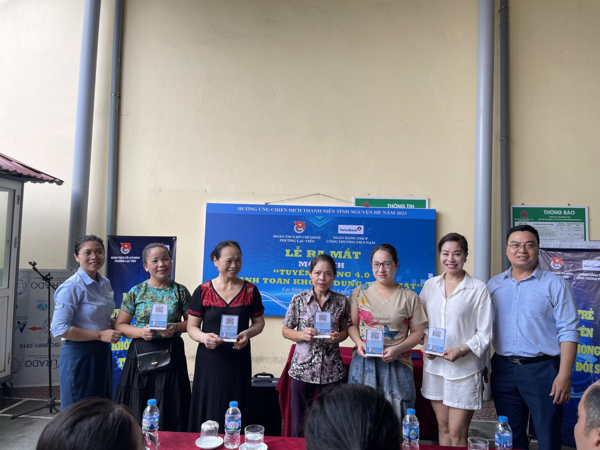Trao tặng Công trình thanh niên Sân Chơi Cho Em tại trường mầm non xã Đại  Lào