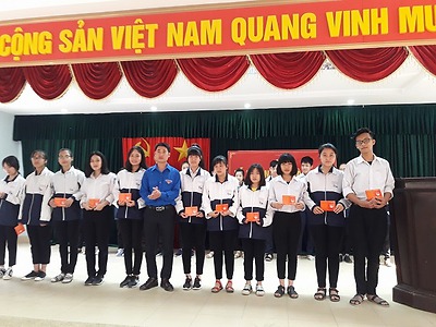 Lễ kết nạp Đoàn viên 87 năm Đoàn TNCS Hồ Chí Minh