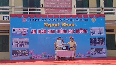 Hoạt động ngoại khóa về An toàn giao thông học đường