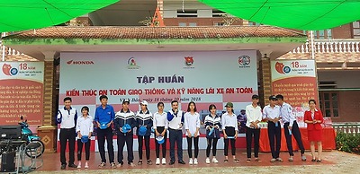 Tập huấn kiến thức ATGT và Kỹ năng lái xe an toàn cho ĐVTN, học sinh