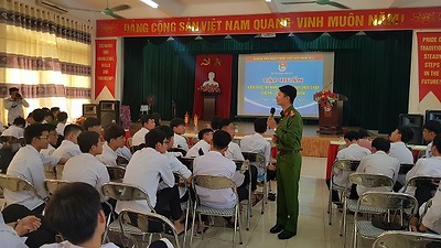 Tuyên tuyền Hưởng ứng Ngày phát luật Việt Nam và thông tin tuyên truyền về Biển đào năm 2020