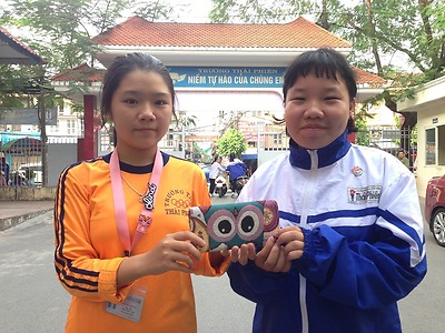Tấm gương bạn tốt việc tốt : Mai Thu Quỳnh, nữ sinh lớp 11A4 THPT Thái Phiên 