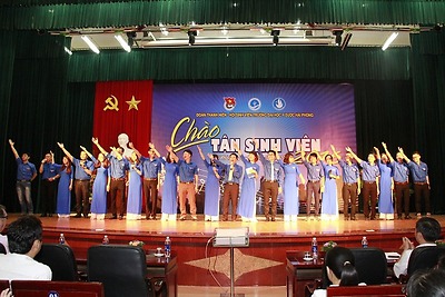 Trường Đại học Y Dược Hải Phòng: Chào tân sinh viên 2016