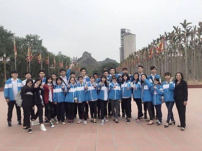 Đoàn viên trường Phổ thông Phan Đăng Lưu (ĐH Hải Phòng) và hành trình về với địa danh lịch sử