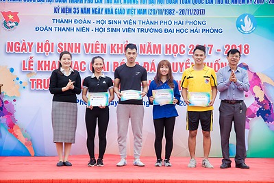 Ngày hội Sinh viên khỏe và Lễ khai mạc giải bóng đá truyền thống Trường Đại học Hải Phòng năm học 2017-2018