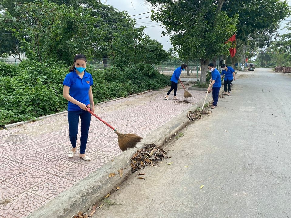 Đoàn viên thanh niên quận hưởng ứng nhiệt tình chương trình