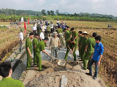 Đoàn thanh niên Công an huyện Thủy Nguyên tổ chức Lễ khởi công xây dựng tuyến đường nông thôn mới