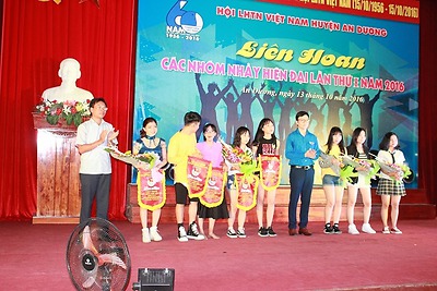 Hội LHTN Việt Nam huyện An Dương: Liên hoan các nhóm nhảy hiện đại huyện An Dương