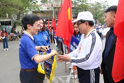 Giải Việt dã Đại hội Thể dục thể thao thành phố lần thứ VIII và Ngày chạy Olympic vì sức khỏe toàn dân năm 2018 - Cùng Sacombank chạy vì sức khỏe cộng đồng