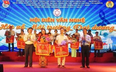 Hội diễn văn nghệ Hát về Mái trường Đại dương năm 2017