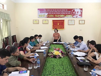 Mặt trận Tổ quốc Việt Nam quận và các đoàn thể chính trị xã hội quận Bình xét hộ nghèo, cận nghèo , thực hiện Quyết định 217-QĐ/TW của Bộ Chính trị
