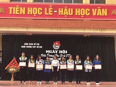 Ngày hội “Biểu dương học sinh 3 tốt” Chung kết Hội thi “Vũ điệu xanh” chào mừng 87 năm ngày thành lập Đoàn