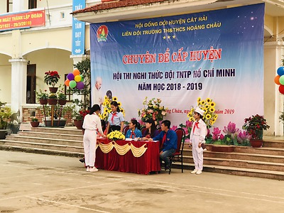 LIÊN ĐỘI TH&THCS HOÀNG CHÂU TỔ CHỨC THÀNH CÔNG CHUYÊN ĐỀ CẤP HUYỆN “HỘI THI NGHI THỨC ĐỘI”  NĂM HỌC 2018 - 2019