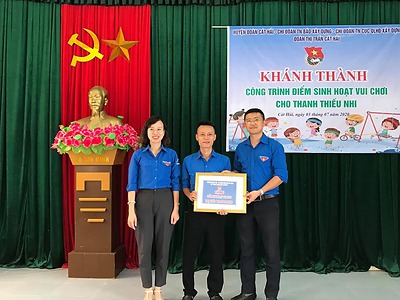 KHÁNH THÀNH CÔNG TRÌNH ĐIỂM SINH HOẠT VUI CHƠI CHO THANH THIẾU NHI