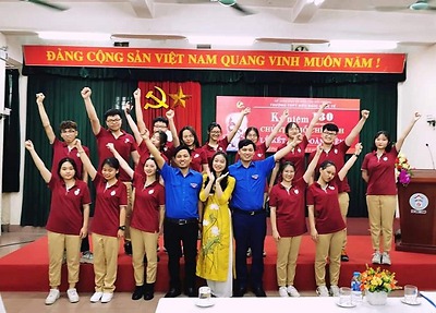 Lễ kết nạp “Lớp đoàn viên 90 năm thành lập Đảng cộng sản Việt Nam” ngày 19/5/2020 tại HPU