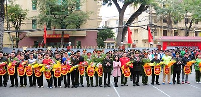 Đoàn thanh niên Công an thành phố: Tưng bừng không khí Lễ khởi động Tháng thanh niên năm 2016.
