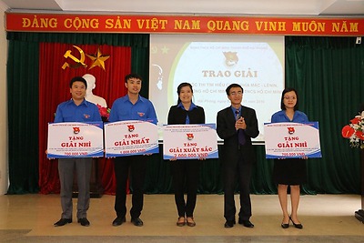 Hội nghị Báo cáo viên quý IV/2016; sơ kết việc thực hiện Chỉ thị 01 và Cuộc vận động “Xây dựng giá trị hình mẫu thanh niên Việt Nam thời kỳ mới”; Trao giải Cuộc thi tìm hiểu chủ nghĩa Mác - Lênin, tư tưởng Hồ Chí Minh