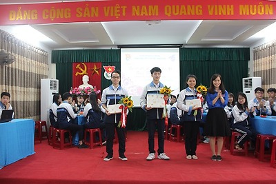 Đoàn trường THPT Lê Quý Đôn: Sinh hoạt chuyên đề 