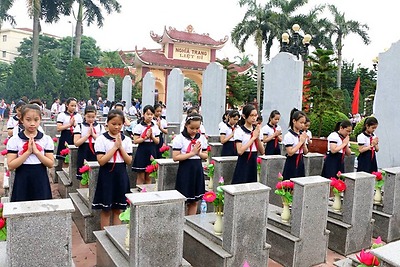 Hải Phòng: Nhiều hoạt động tri ân Kỷ niệm 70 năm Ngày Thương binh Liệt sĩ (27/7/1947 - 27/7/2017)