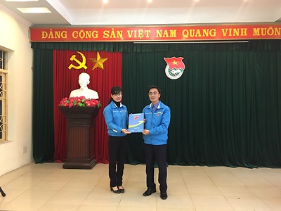 Ban Thường vụ Thành đoàn công bố và trao quyết định bổ nhiệm cán bộ