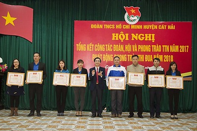 Huyện đoàn Cát Hải: Hội nghị tổng kết công tác Đoàn, Hội và phong trào thanh thiếu nhi năm 2017, phát động phong trào thi đua năm 2018