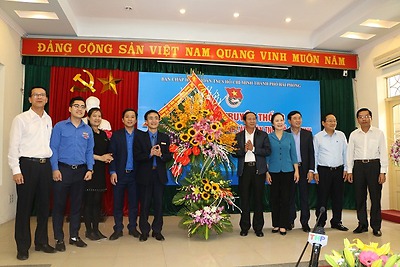 Đồng chí Bí thư Thành ủy chúc mừng Đoàn thanh niên thành phố nhân dịp Kỷ niệm 87 năm Ngày thành lập  Đoàn TNCS Hồ Chí Minh