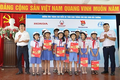 Chương trình tập huấn kiến thức an toàn giao thông, kỹ năng lái xe an toàn cho đoàn viên, thanh thiếu nhi