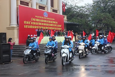 Lễ phát động ra quân Năm An toàn giao thông 2019  với chủ đề “An toàn giao thông cho hành khách và người đi xe mô tô, xe gắn máy” và đợt cao điểm bảo đảm trật tự an toàn giao thông Tết Nguyên đán Kỷ Hợi và Lễ hội Xuân 2019