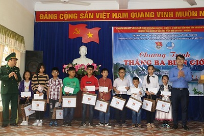 Chương trình “Tháng ba biên giới” 