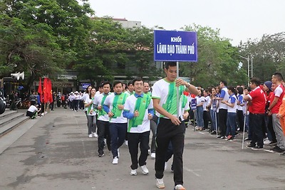 Hơn 2.000 đoàn viên, thanh niên tham gia Giải Việt dã Cúp Hoa Phượng đỏ và Ngày chạy Olympic vì sức khỏe toàn dân năm 2019