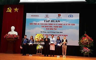 Tập huấn kiến thức an toàn giao thông, kỹ năng lái xe an toàn và tư vấn tâm lý cho đoàn viên, thanh niên 