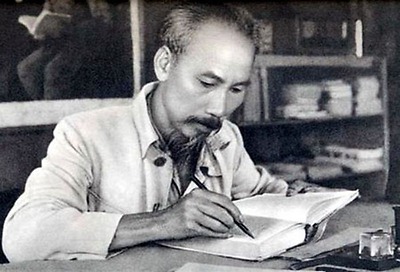 Tư tưởng Hồ Chí Minh về đổi mới lề lối làm việc
