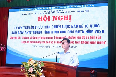 ĐTN Khối Công nhân viên chức - Lực lượng vũ trang thành phố hưởng ứng Ngày Pháp luật Việt Nam - tuyên truyền chiến lược bảo vệ Tổ quốc, bảo đảm ANTT trong tình hình mới