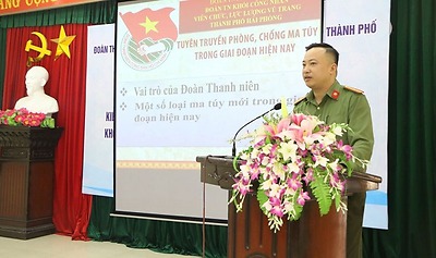 Đoàn thanh niên Khối công nhân viên chức, lực lượng vũ trang thành phố tổ chức tuyên truyền về phòng, chống ma tuý cho cán bộ Đoàn, đoàn viên, thanh niên