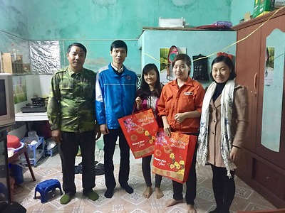 Quận Đoàn Hồng Bàng đồng hành cùng thanh niên công nhân Câu lạc bộ nhà trọ nhân dịp Tết Nguyên đán Đinh Dậu 2017