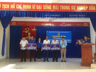 Hưởng ứng đợt cao điểm tuổi trẻ Hải Phòng chung tay xây dựng nông thôn mới năm 2019