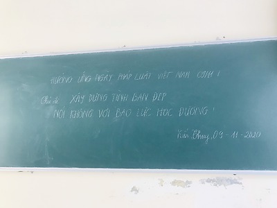 Đoàn  trường THPT Kiến Thụy: Diễn đàn xây dựng tình bạn đẹp - Nói không với bạo lực học đường