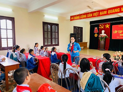 Lớp bồi dưỡng kỹ năng, nghiệp vụ cho đội ngũ cho đội ngũ cán bộ chỉ huy Đội và Phụ trách Sao Nhi đồng huyện Tiên Lãng