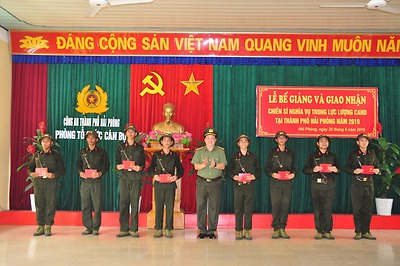 Bế giảng khóa huấn luyện chiến sĩ nghĩa vụ CAND năm 2019