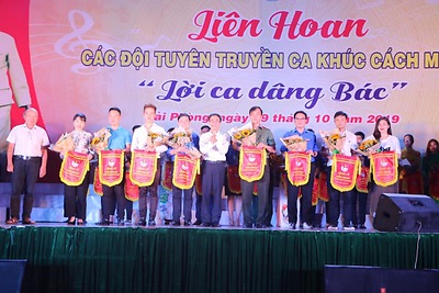 Đoàn TN Công ty xuất sắc đạt giải A trong Liên hoan các Đội tuyên truyền ca khúc Cách mạng năm 2019