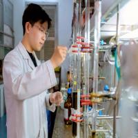 Sinh viên nghiên cứu trị ung thư từ dược liệu tự nhiên