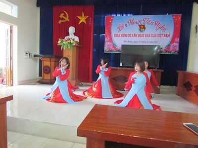 Đoàn Trung tâm GDTX huyện Tiên Lãng tổ chức Liên hoan văn nghệ nhân kỷ niệm 39 năm Ngày Nhà giáo Việt Nam