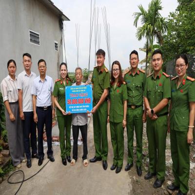 Phòng Cảnh sát hình sự hỗ trợ cựu quân nhân có hoàn cảnh đặc biệt khó khăn kinh phí xây dựng nhà tình nghĩa