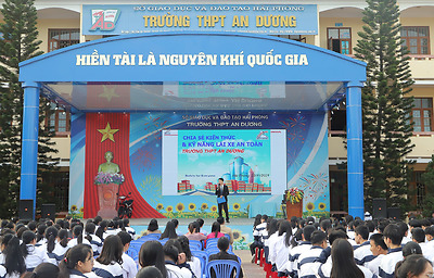 Đoàn Trường THPT An Dương, huyện An Dương tổ chức Chương trình Chia sẻ kiến thức và Kỹ năng lái xe an toàn