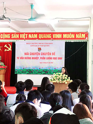 Hoạt động tư vấn hướng nghiệp - Đoàn TT GDNN - GDTX quận Ngô Quyền