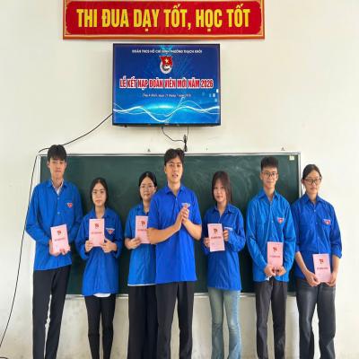 ĐOÀN PHƯỜNG THẠCH KHÔI TỔ CHỨC LỄ KẾT NẠP ĐOÀN VIÊN MỚI NĂM 2026